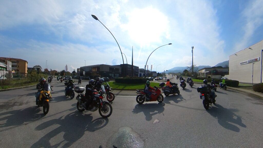 25^ Motomaialata